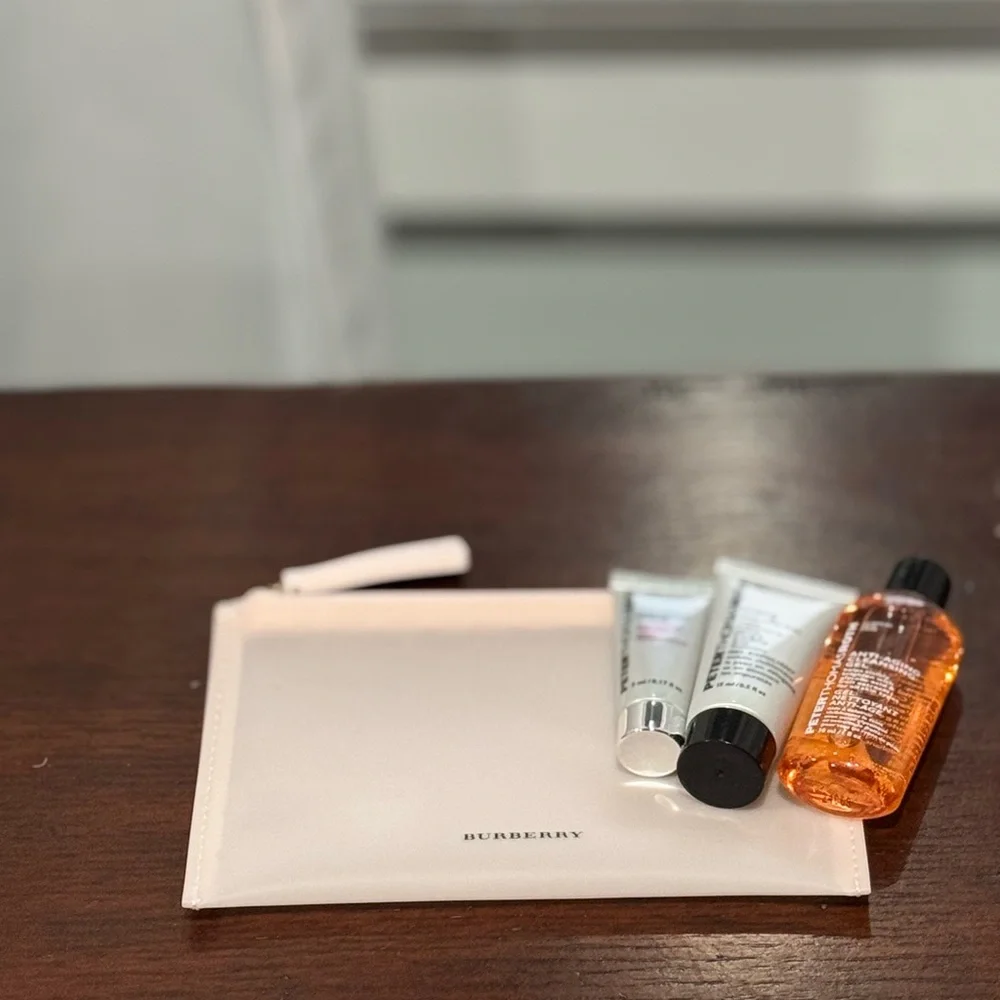 Bundle Alert NEW Burberry Pink Makeup Pouch with Peter Roth Skincare Set